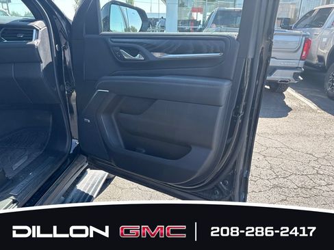 Used 2024 GMC Yukon Denali w/ Advanced Technology Package AWD/4WD image 18