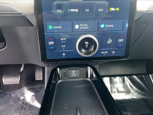 Used 2023 Ford Mustang Mach-E Select image 37