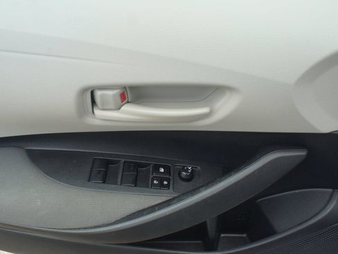 Used 2024 Toyota Corolla LE FWD image 27