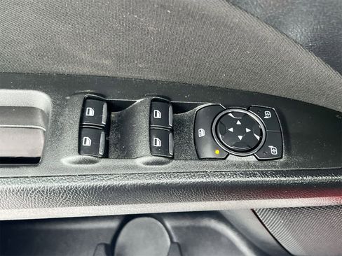 Used 2020 Ford Fusion SE image 17