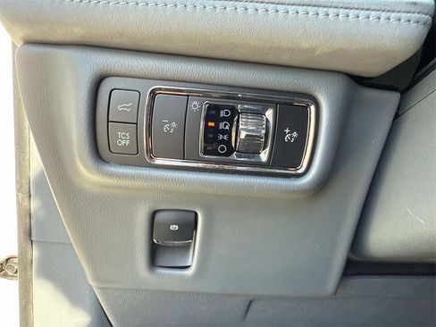 Used 2022 Lincoln Nautilus Reserve w/ Equipment Group 201A image 32