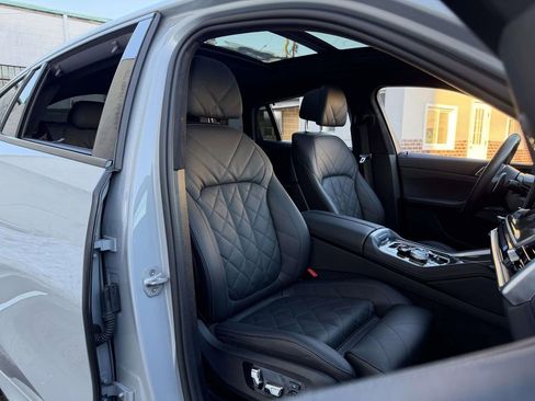 Used 2026 BMW X6 M60i image 10