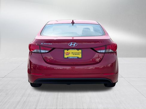 Used 2015 Hyundai Elantra SE w/ Option Group 03 FWD image 6