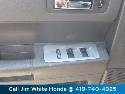 Used 2011 Ford Flex SE FWD image 19