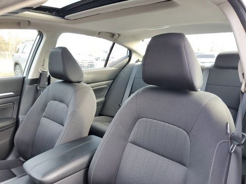 Certified 2019 Nissan Altima 2.5 SV image 8