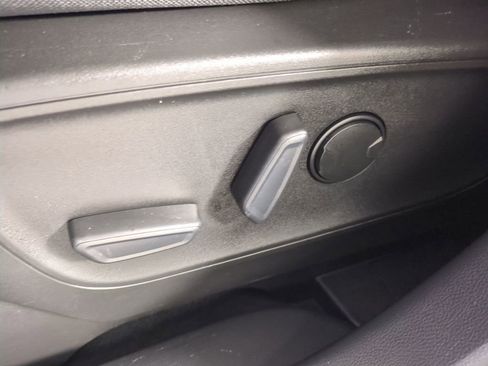 Used 2023 Ford Escape Platinum w/ Premium Technology Package image 23