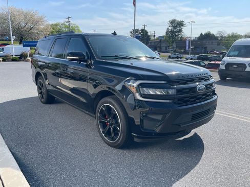 Used 2023 Ford Expedition Max Limited image 8