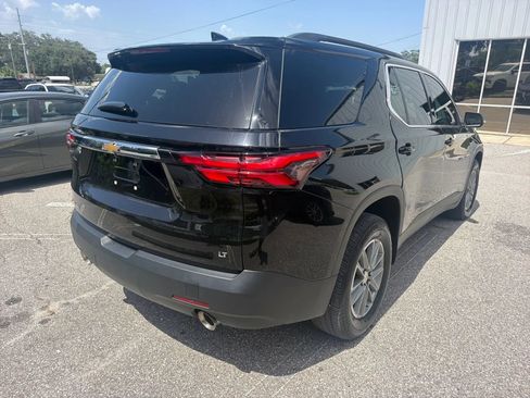 Used 2023 Chevrolet Traverse LT FWD image 7