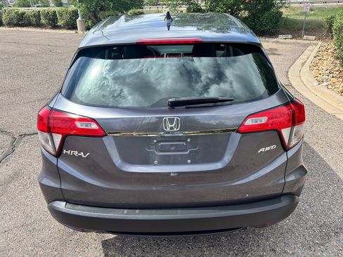Used 2021 Honda HR-V LX image 8