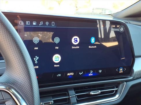 New 2026 Chevrolet Equinox EV LT FWD image 11