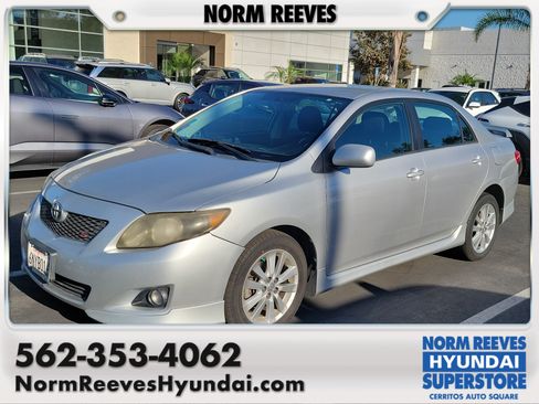 Used 2010 Toyota Corolla FWD image 1