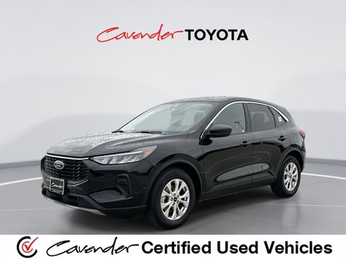 Used 2024 Ford Escape Active w/ Tech Pack #1 FWD image 1