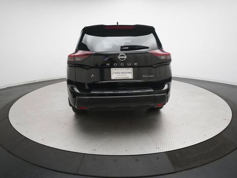 Certified 2024 Nissan Rogue SV image 26