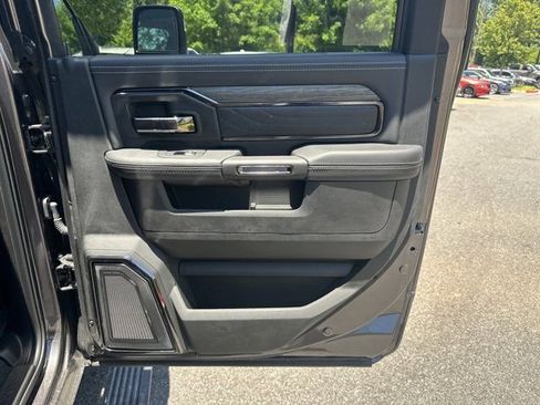 New 2026 RAM 2500 Limited AWD/4WD image 15