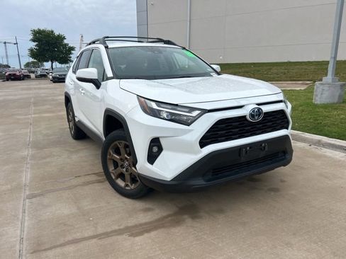 Used 2023 Toyota RAV4 AWD Hybrid image 1