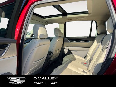 Certified 2023 Cadillac XT6 Premium Luxury w/ LPO, Floor Liner Package AWD/4WD image 11