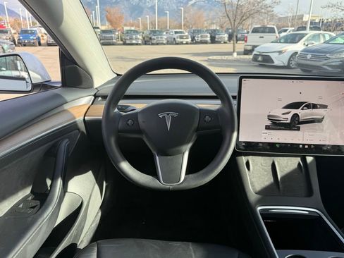 Used 2023 Tesla Model 3 Standard Range image 21