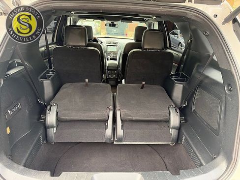 Used 2018 Ford Explorer Platinum AWD/4WD image 27