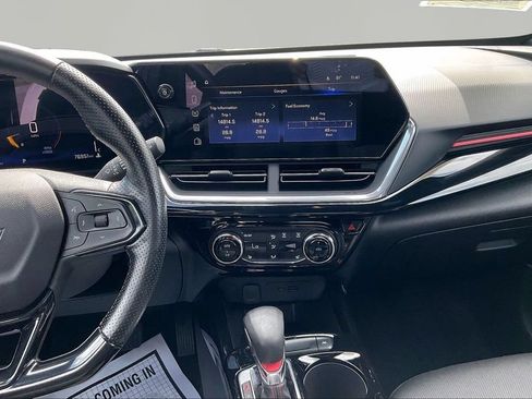 Used 2024 Chevrolet Trax RS w/ Driver Confidence Package FWD image 10