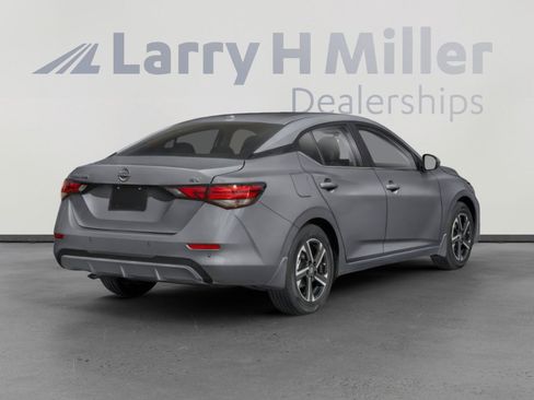 Used 2024 Nissan Sentra SV image 5
