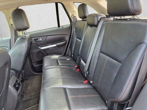 Used 2013 Ford Edge SEL FWD image 17