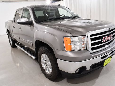 Used 2013 GMC Sierra 1500 SLT w/ SLT Convenience Package AWD/4WD image 5