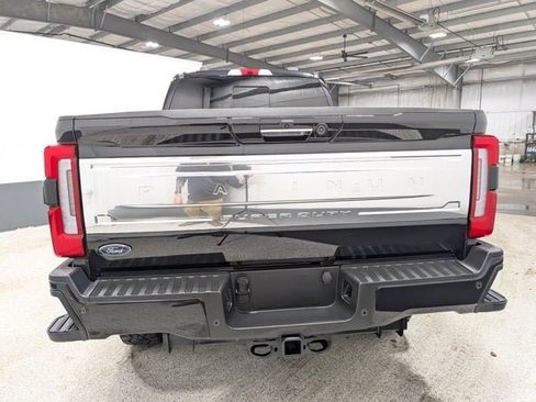 Used 2024 Ford F250 Platinum w/ Tremor Off-Road Package image 4