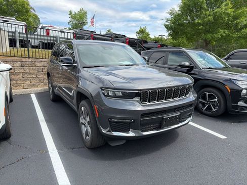 Used 2024 Jeep Grand Cherokee L Limited w/ Trailer Tow Package AWD/4WD image 1