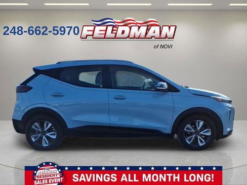 Used 2022 Chevrolet Bolt EUV LT w/ Convenience Package image 7