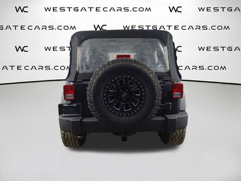 Used 2016 Jeep Wrangler Unlimited Sport image 7