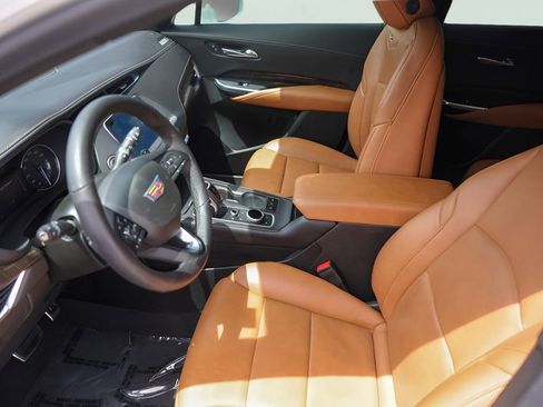 Used 2019 Cadillac XT4 Sport FWD image 12