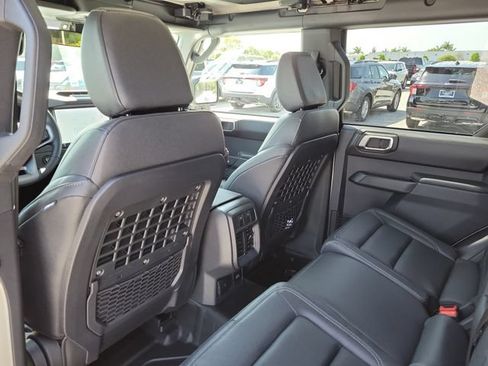 Used 2026 Ford Bronco Badlands AWD/4WD image 10