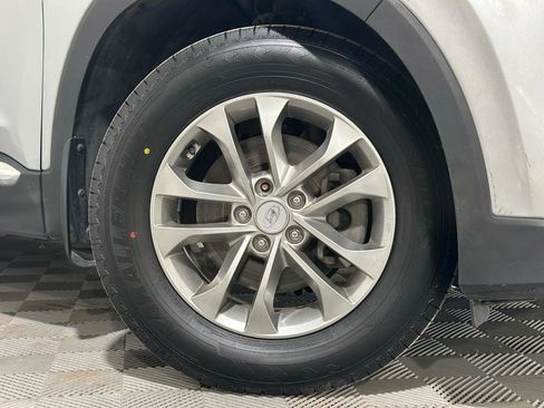 Used 2020 Hyundai Santa Fe SE image 36