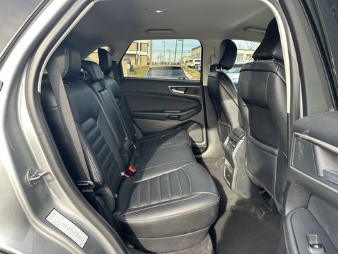 Used 2024 Ford Edge SEL image 16