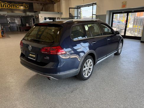 Used 2017 Volkswagen Golf Alltrack SEL AWD/4WD image 7