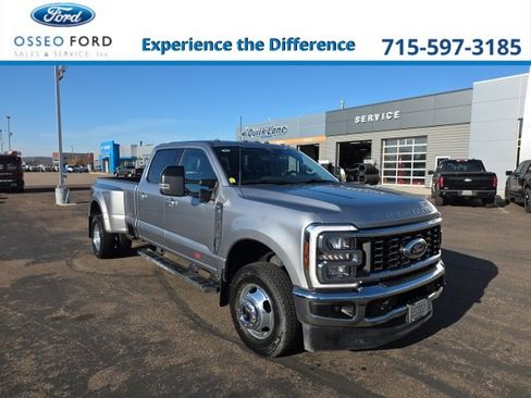 Used 2024 Ford F350 Lariat image 1