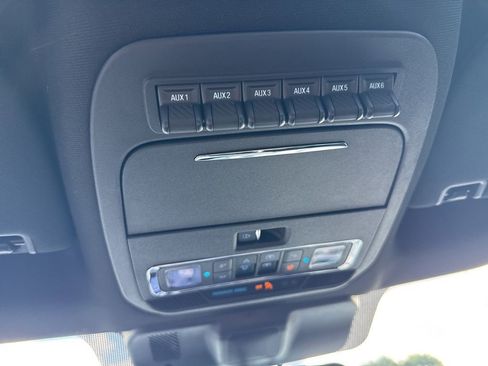 Used 2025 Ford F150 Raptor image 27