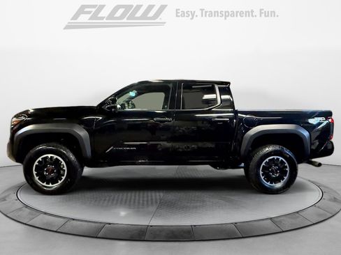 Used 2025 Toyota Tacoma TRD Off-Road image 5