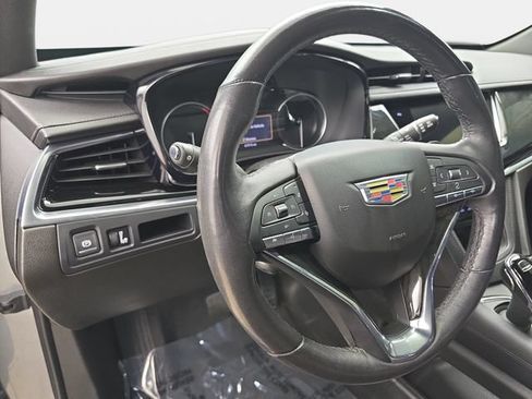 Used 2023 Cadillac XT6 Premium Luxury w/ LPO, Floor Liner Package FWD image 16