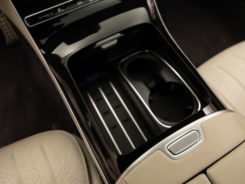 Used 2022 Mercedes-Benz S 500 4MATIC image 35