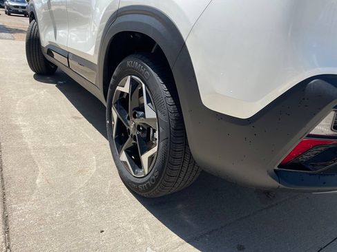 New 2026 Kia Seltos S AWD/4WD image 17
