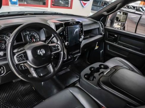 Used 2024 RAM 3500 Tradesman w/ Chrome Appearance Group image 5