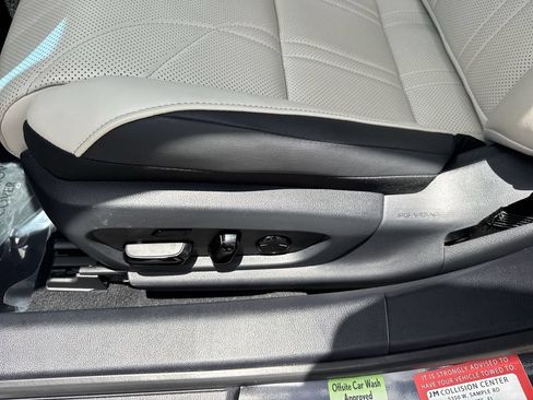 Used 2024 Lexus ES 300h Ultra Luxury w/ Accessory Package (Z2) FWD image 41