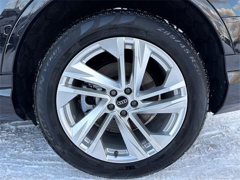 Used 2021 Audi Q7 3.0T Prestige image 28