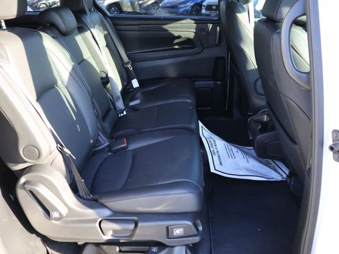 Used 2025 Honda Odyssey Sport-L image 12