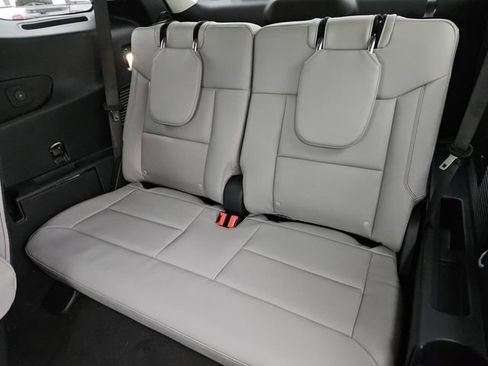 New 2026 Ford Explorer Active w/ Active Comfort Package image 30