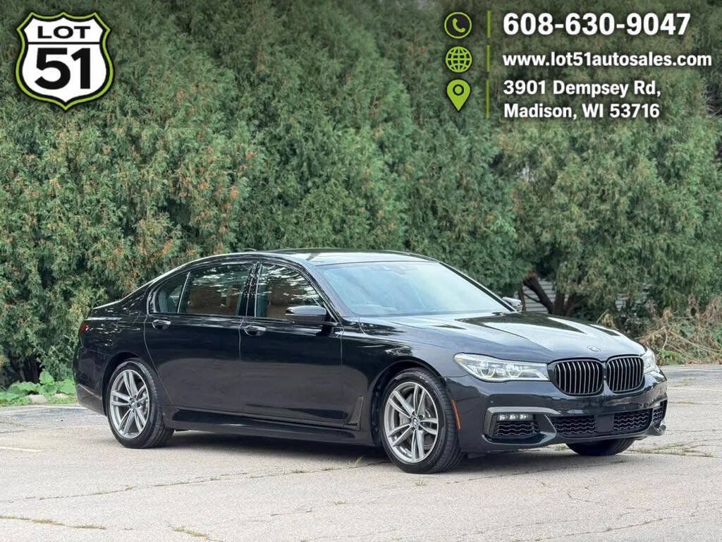 Used 2017 BMW 750i xDrive AWD/4WD image 1