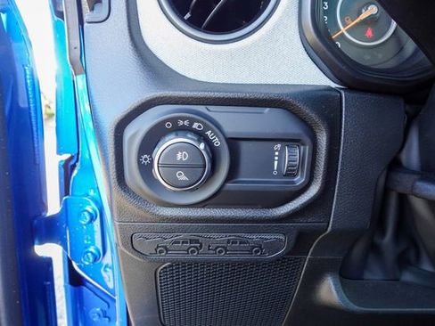 New 2026 Jeep Gladiator Sport image 19