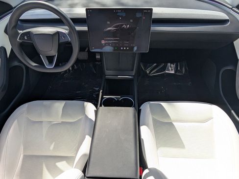 Used 2025 Tesla Model 3 image 14