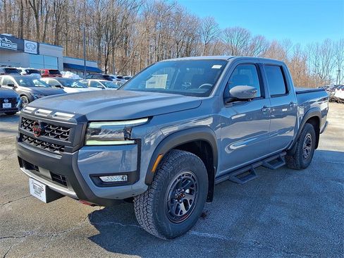 New 2026 Nissan Frontier PRO-4X w/ Pro-4x Convenience Package image 3